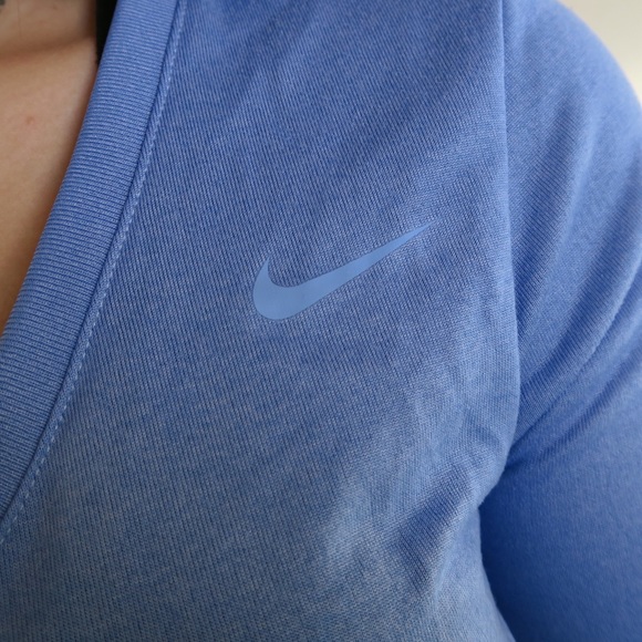 Nike Workout Shirt - Picture 3 of 3